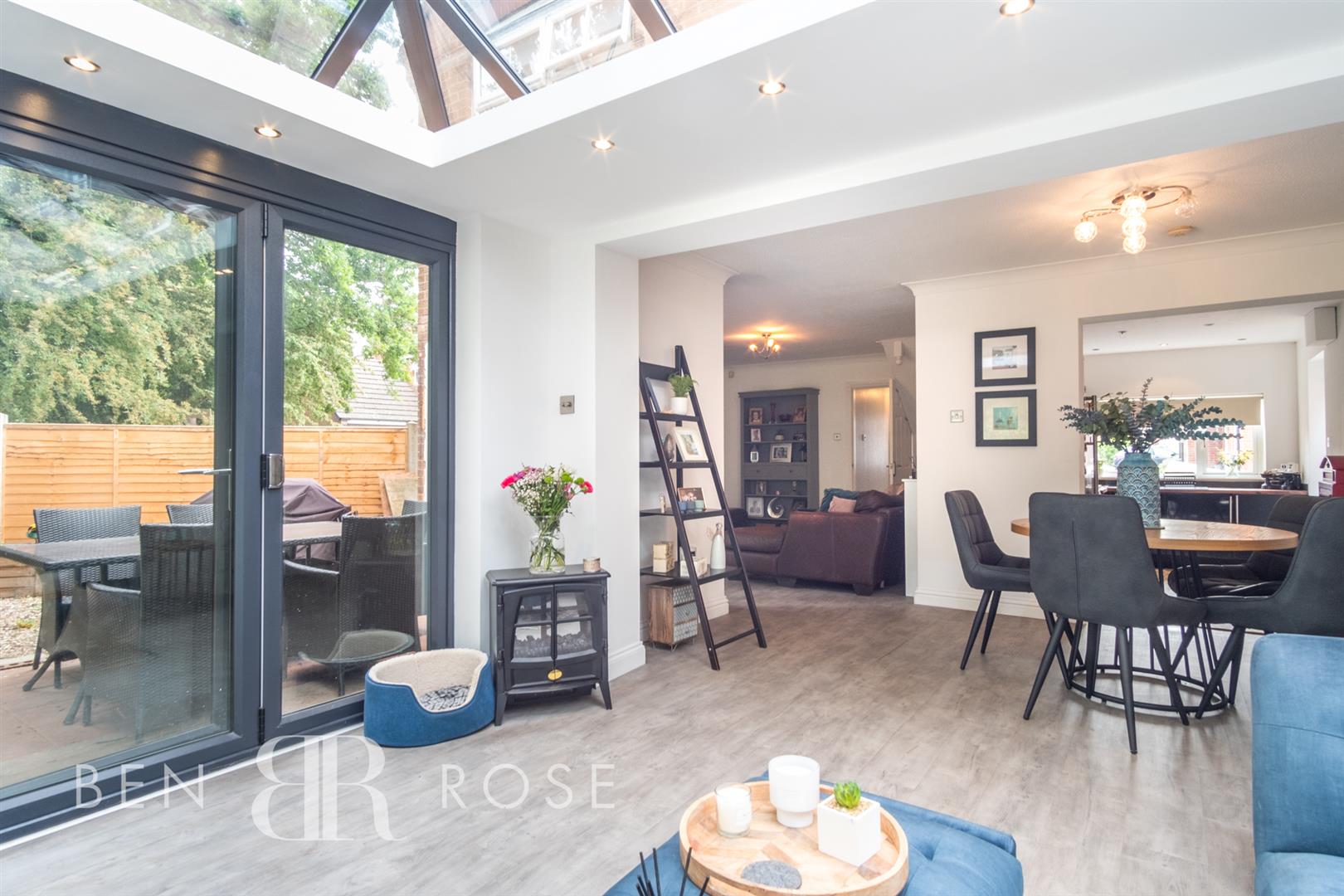 Property in Pintail Close, Leyland, Lancashire, PR26 7RY