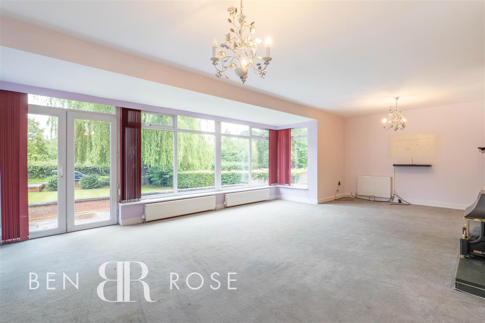 Property in Parkgate Drive, Leyland, PR25 1BU