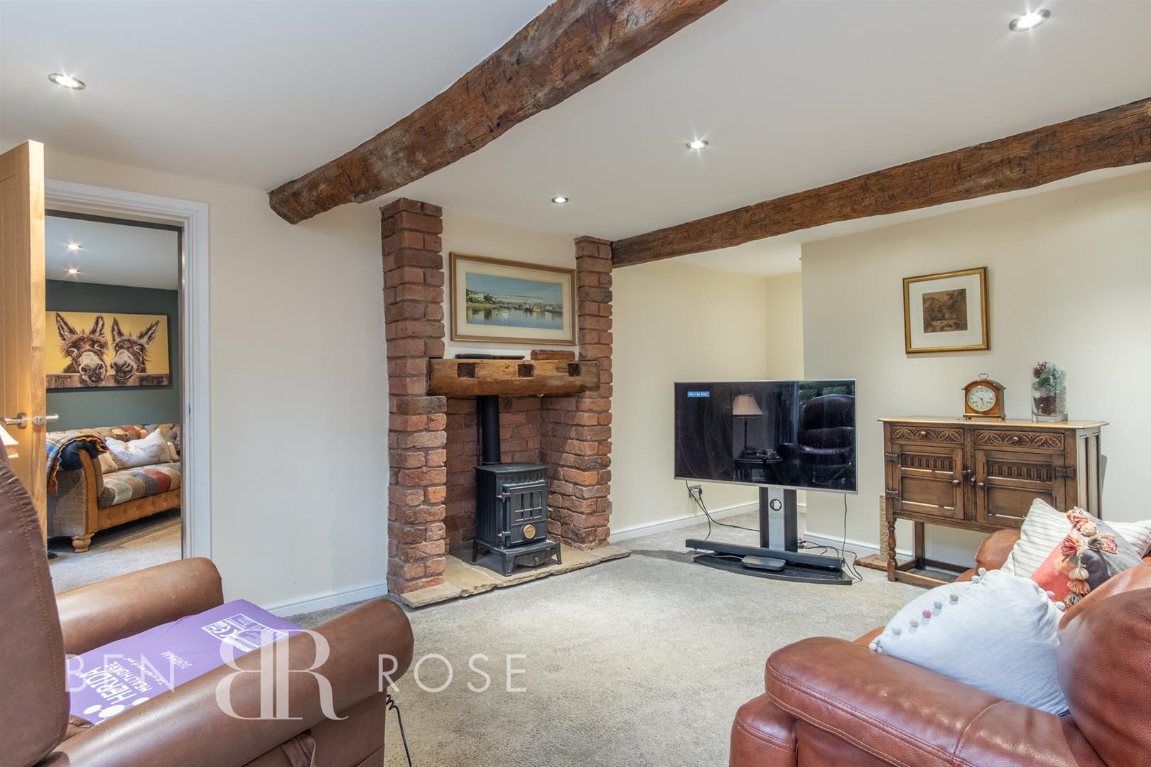 Property in Heald House Road, Leyland, PR25 4JA