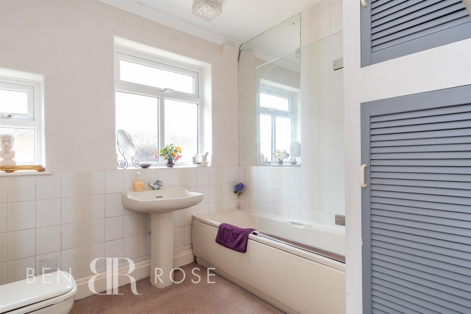 Property in Bent Lane, Leyland, PR25 4HR