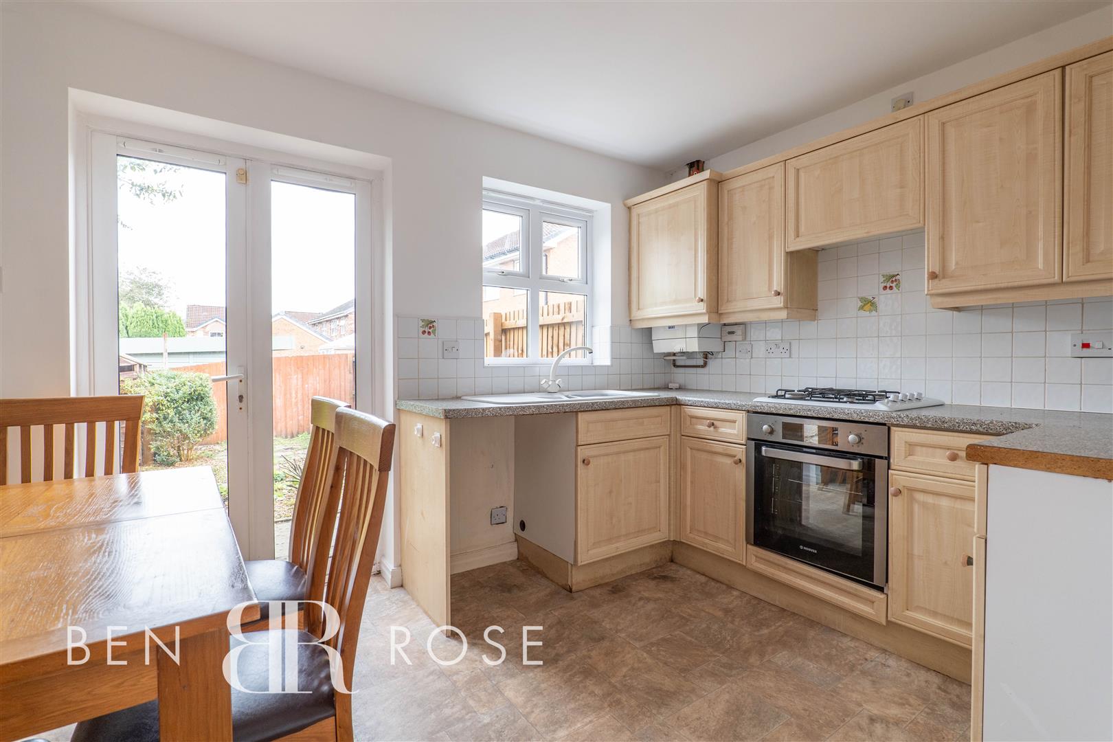 Property in Farington Gate, Leyland, PR25 3NF