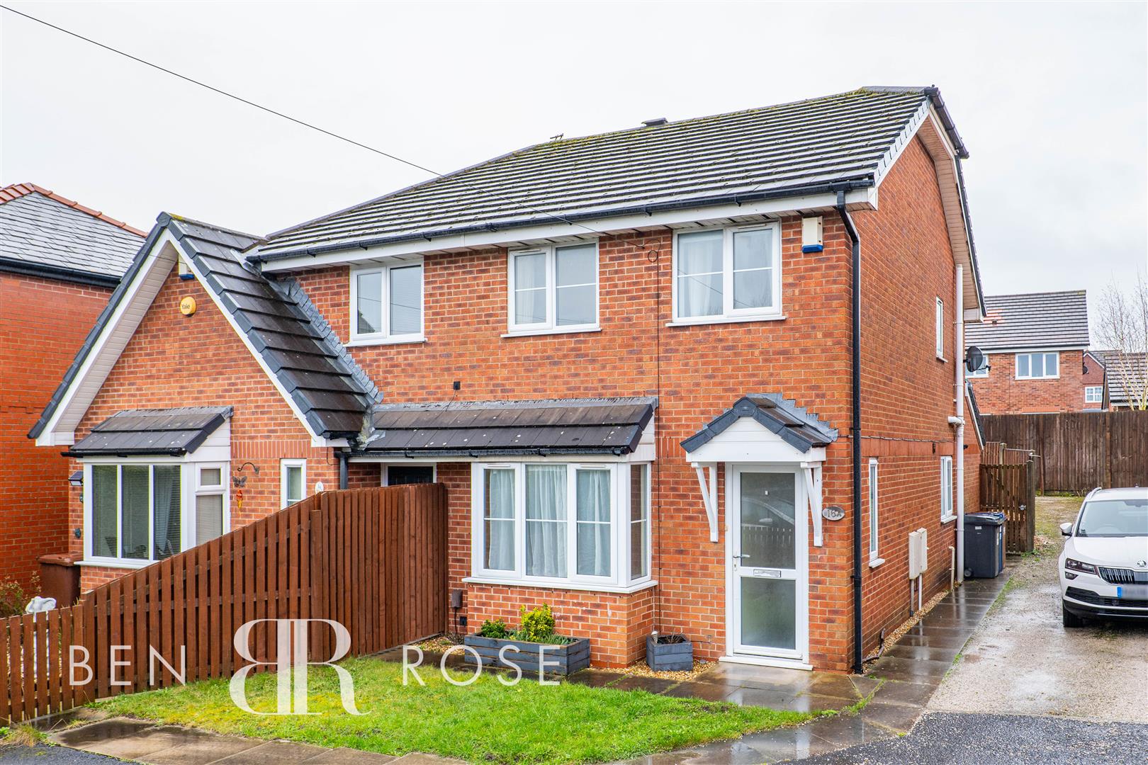 Property in Hall Lane, Leyland, PR25 3ZD