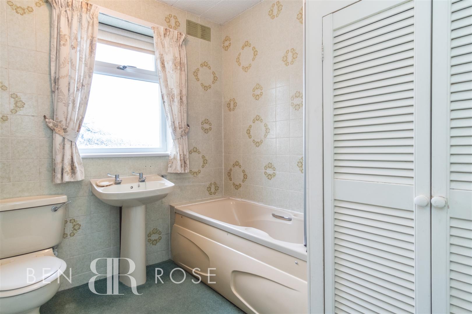 Property in Canberra Road, Leyland, PR25 3ET