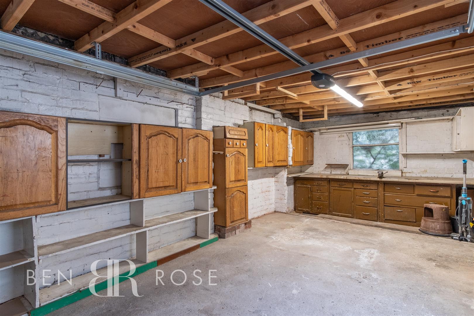 Property in Canberra Road, Leyland, PR25 3ET