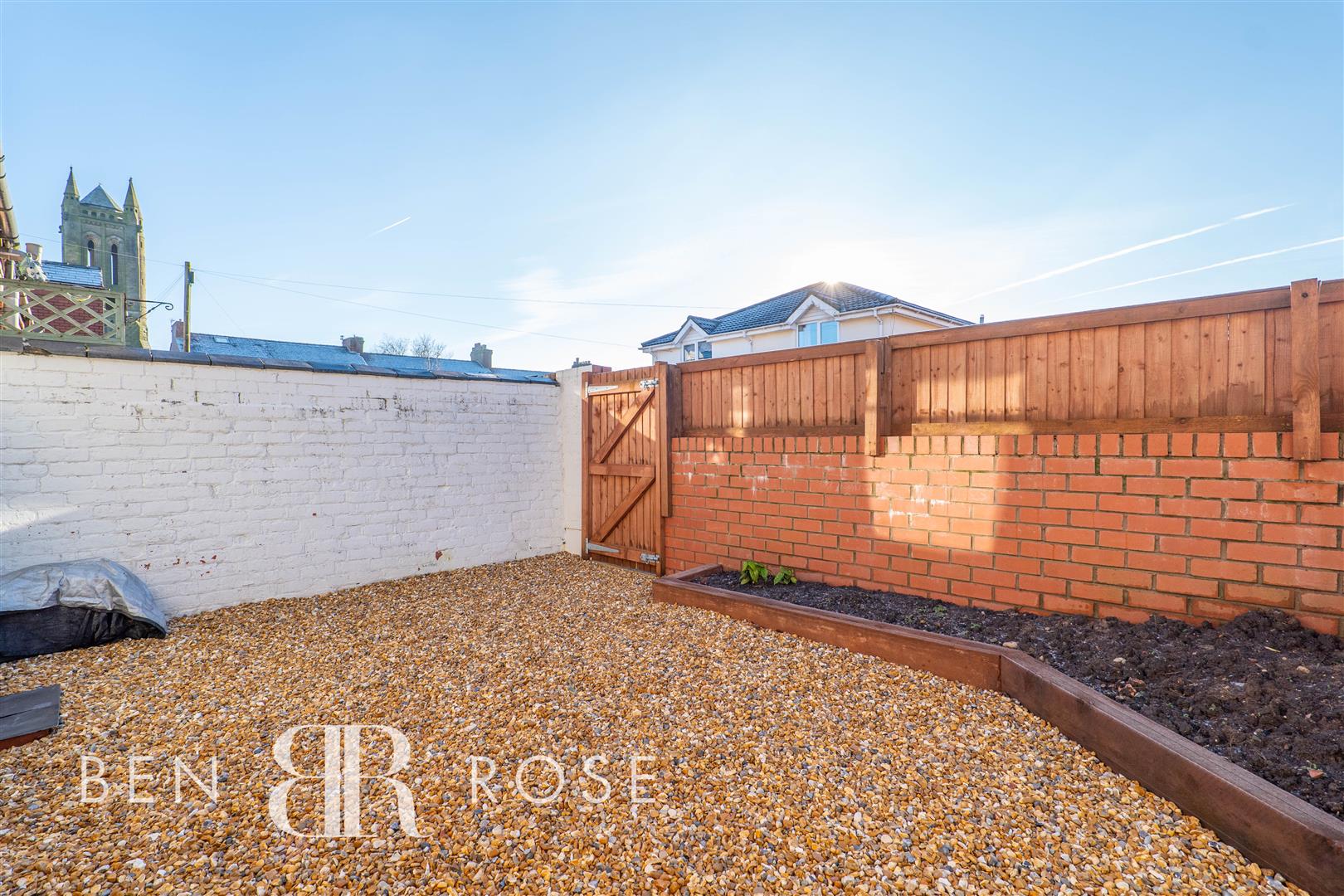 Property in Moss Lane, Leyland, Lancashire, PR25 4XA