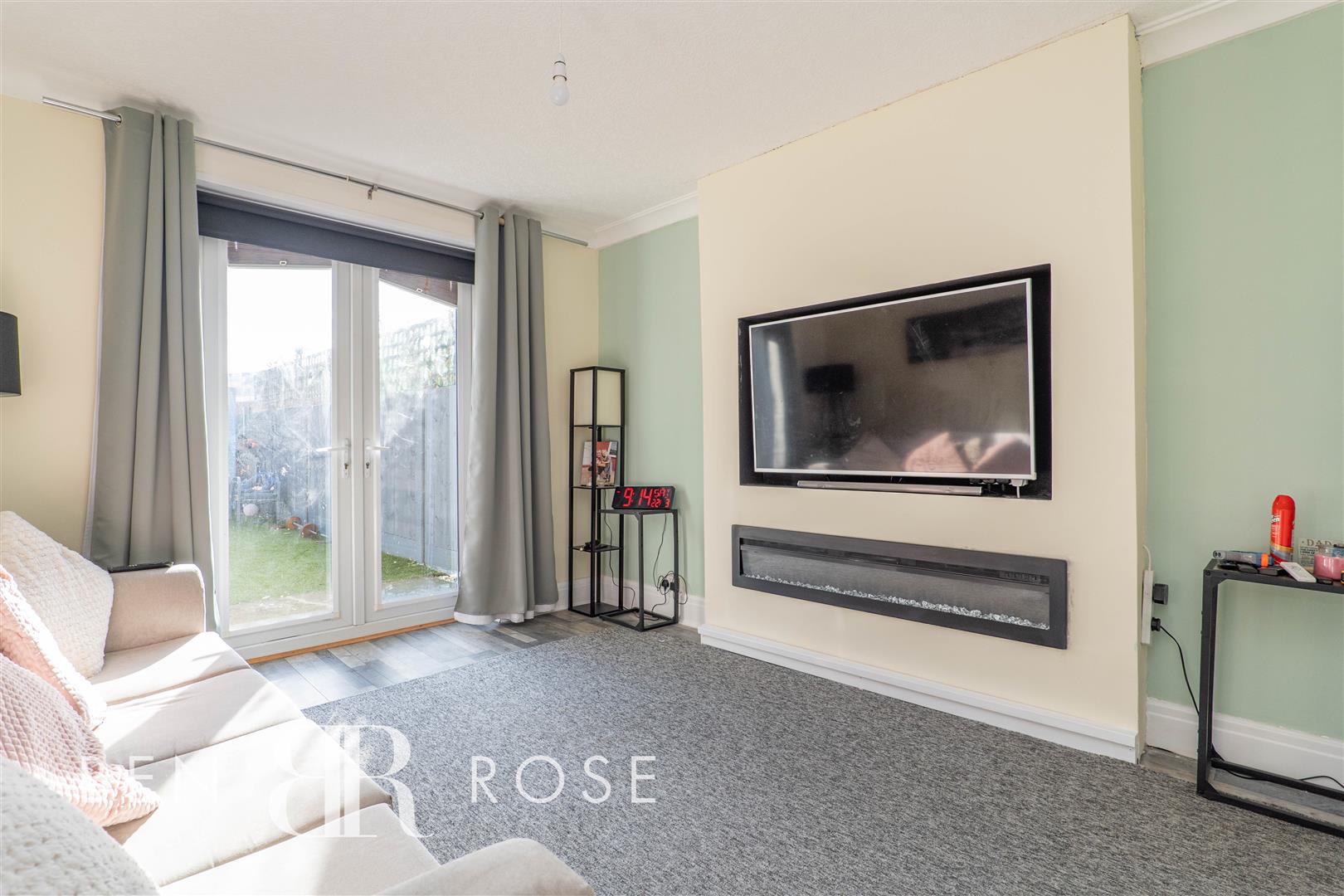 Property in Highfield Avenue, Farington, Leyland, PR25 4GP