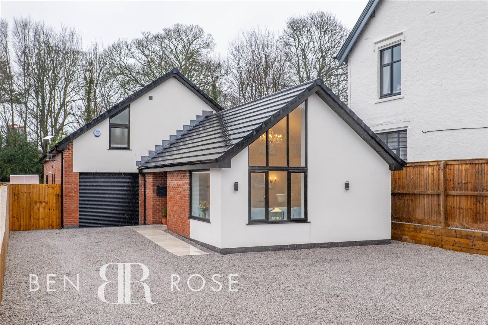 Property in Broadfield Drive, Leyland, PR25 1LH