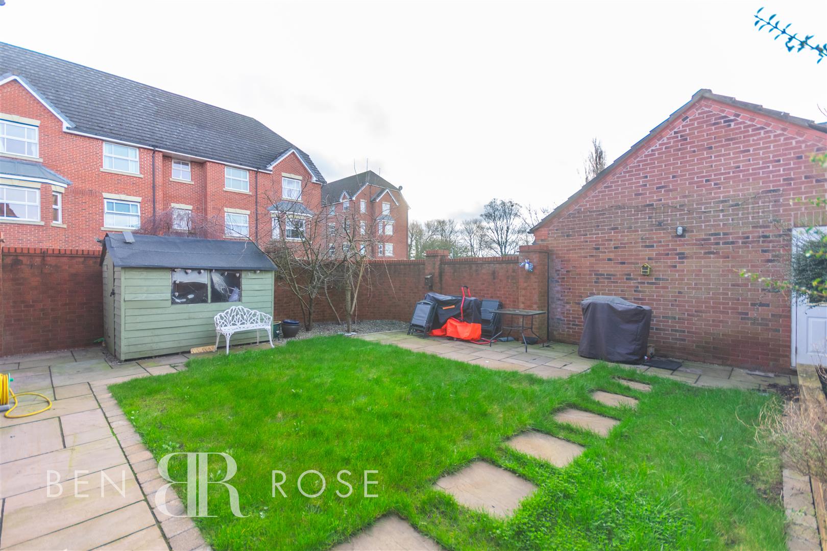 Property in Great Park Drive, Leyland, PR25 3UP