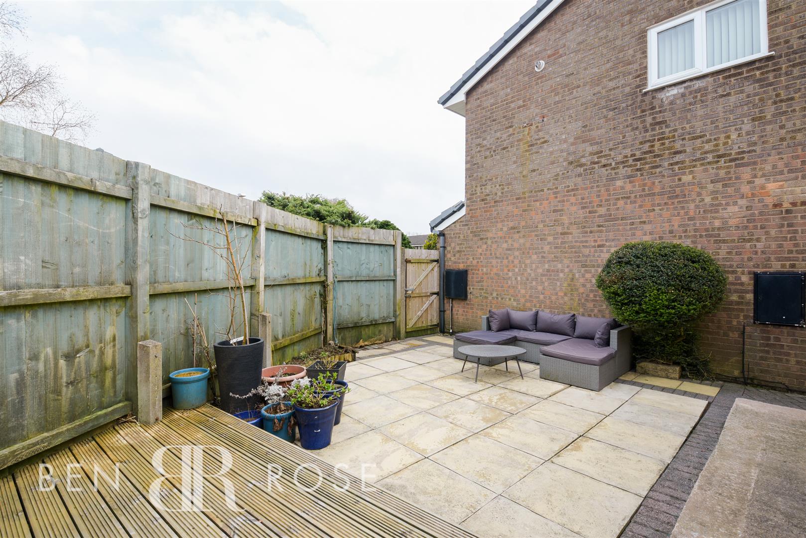 Property in Nookfield, Leyland, Lancashire, PR26 7YB