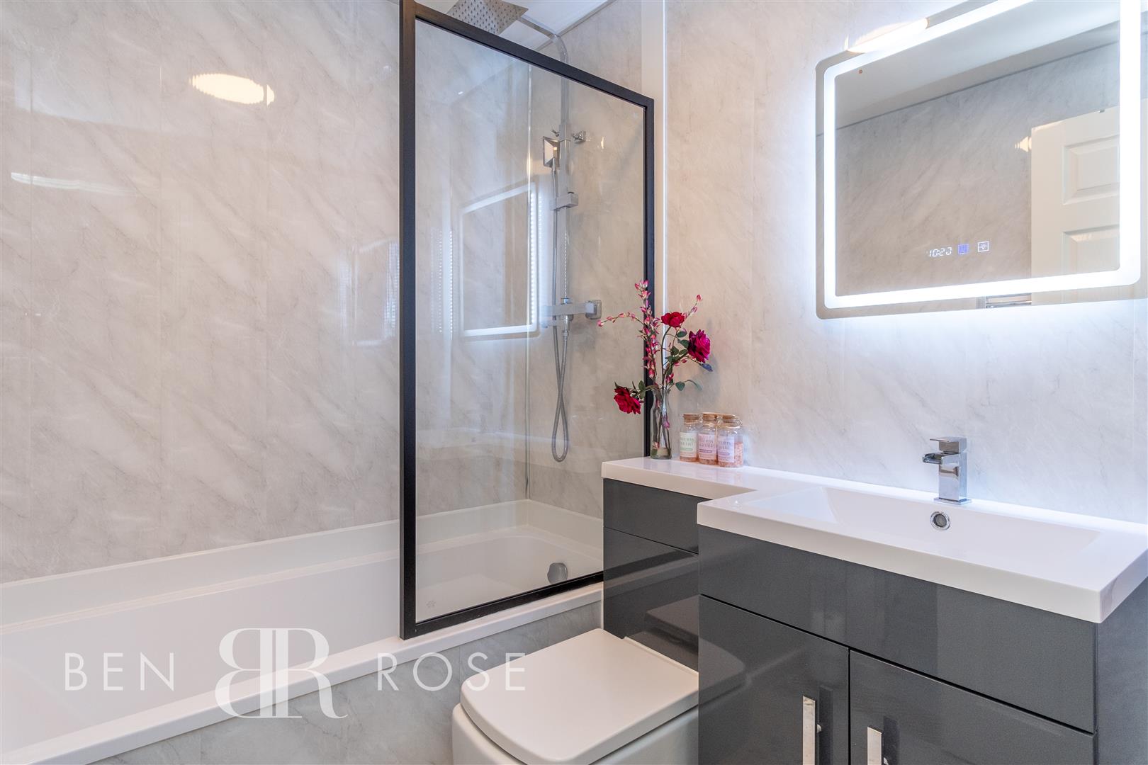 Property in Jubilee Way, Croston, Leyland, Lancashire, PR26 9HD