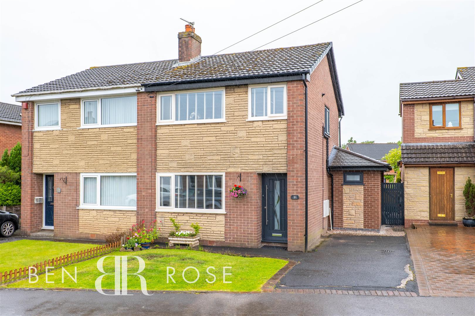 Property in Lowther Drive, Leyland, PR26 6QB