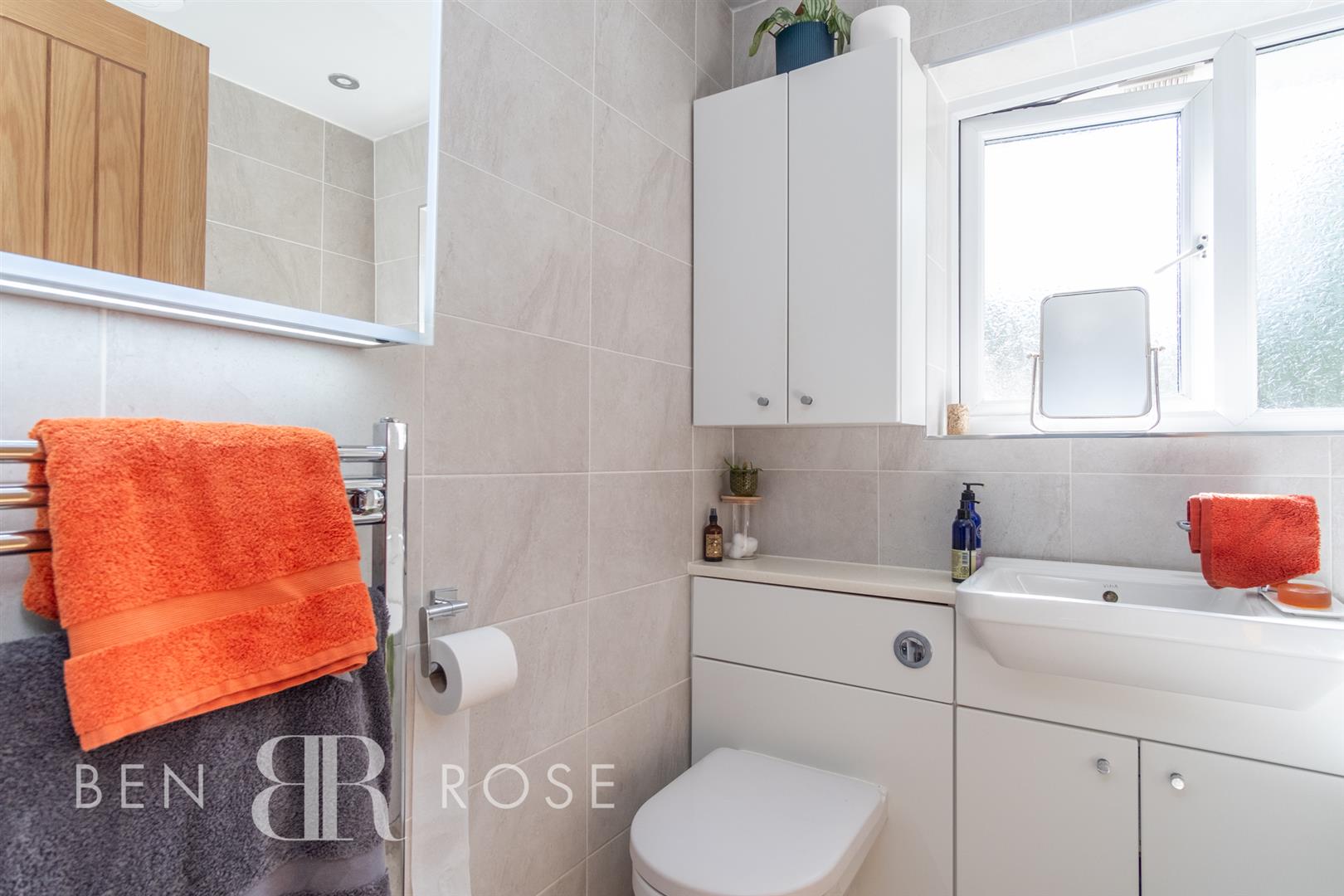 Property in Carr Field, Bamber Bridge, Preston, Lancashire, PR5 8BT