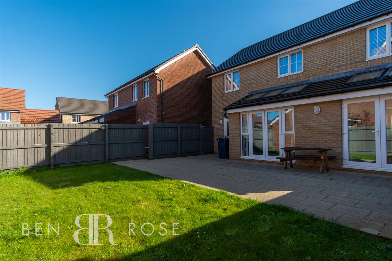 Property in Weavers Road, Bamber Bridge, Preston, PR5 6FL