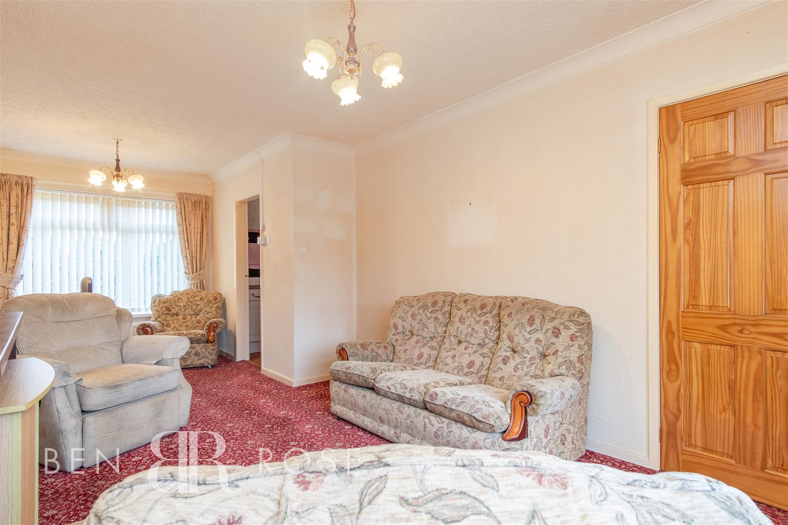 Property in Moss House Lane, Much Hoole, Preston, PR4 4TD