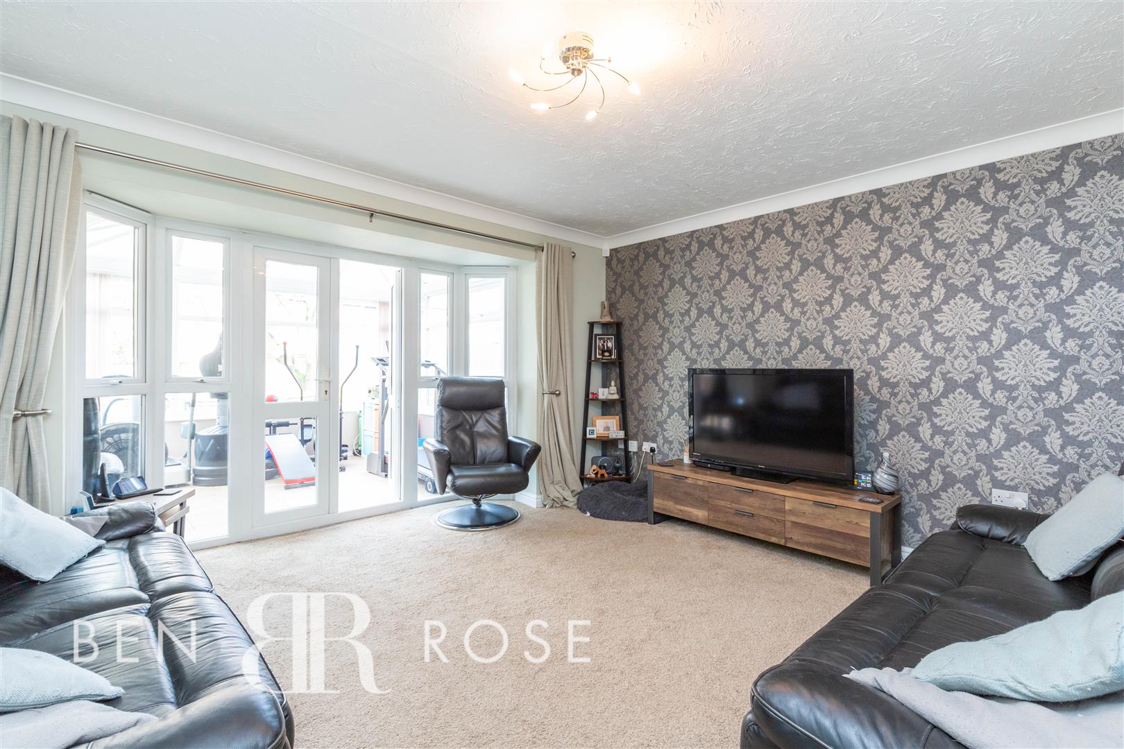 Property in Kingfisher Way, Bamber Bridge, Preston, PR5 6ZF