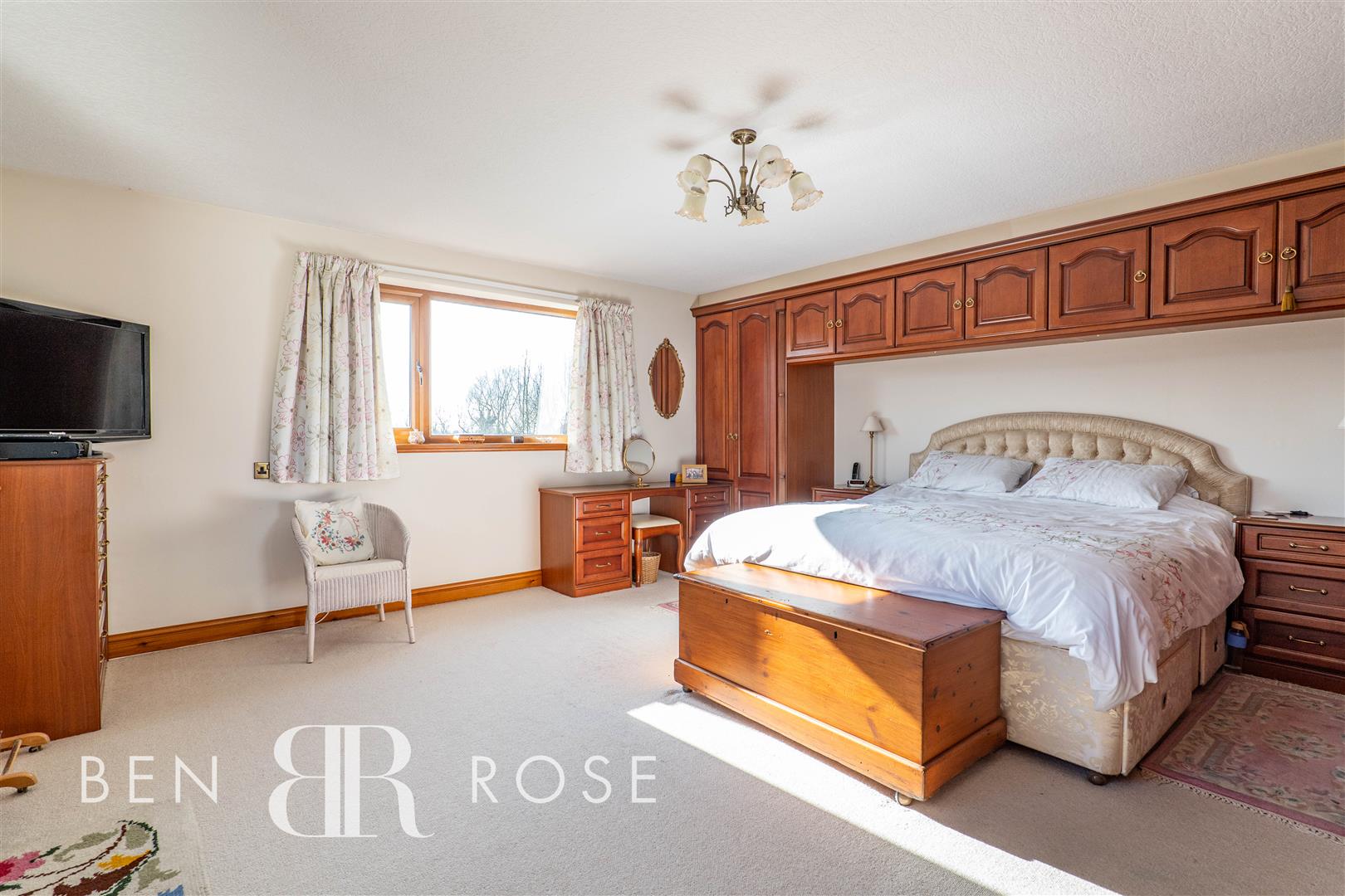 Property in Chapel Road, Hesketh Bank, Preston, PR4 6RY