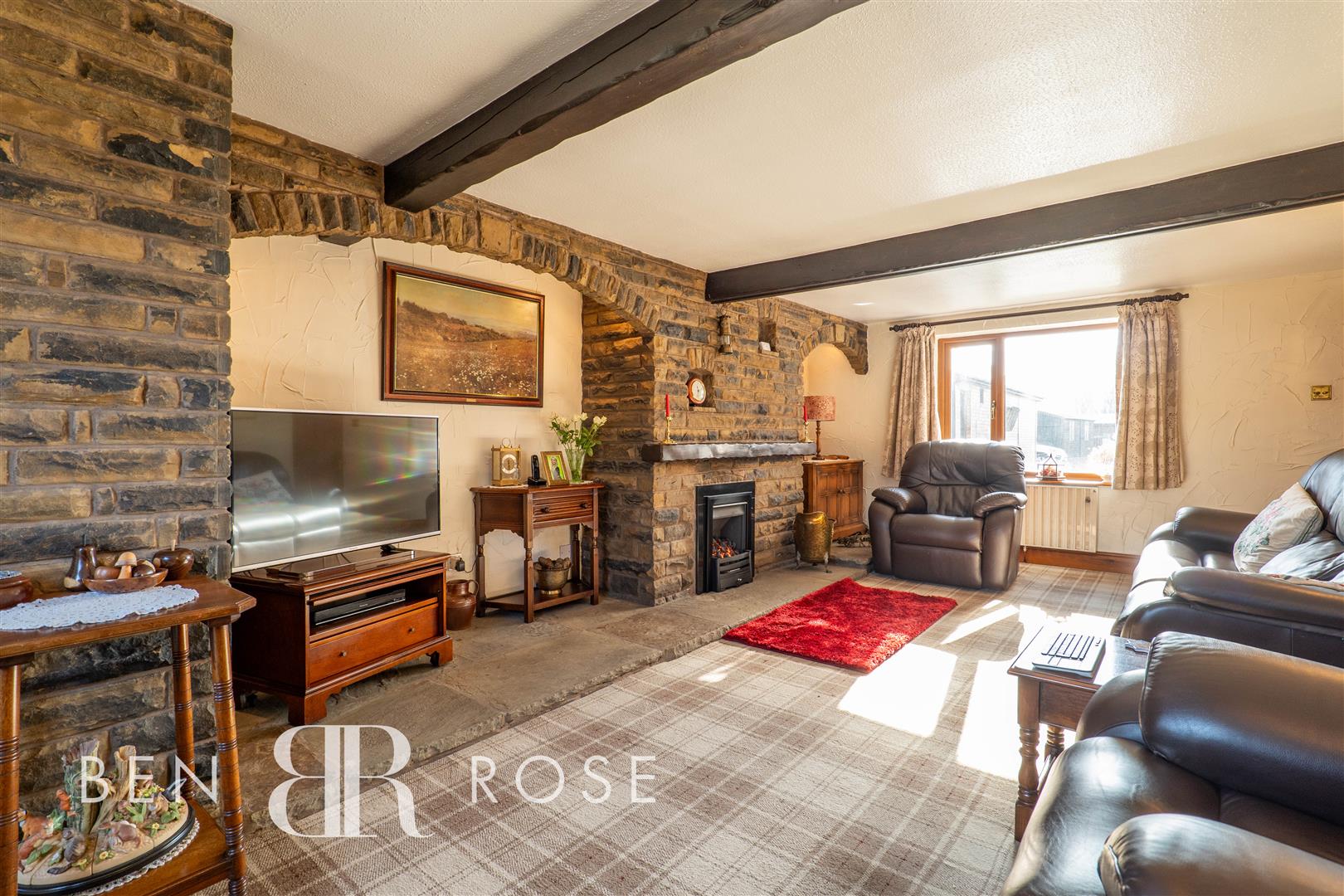 Property in Chapel Road, Hesketh Bank, Preston, PR4 6RY