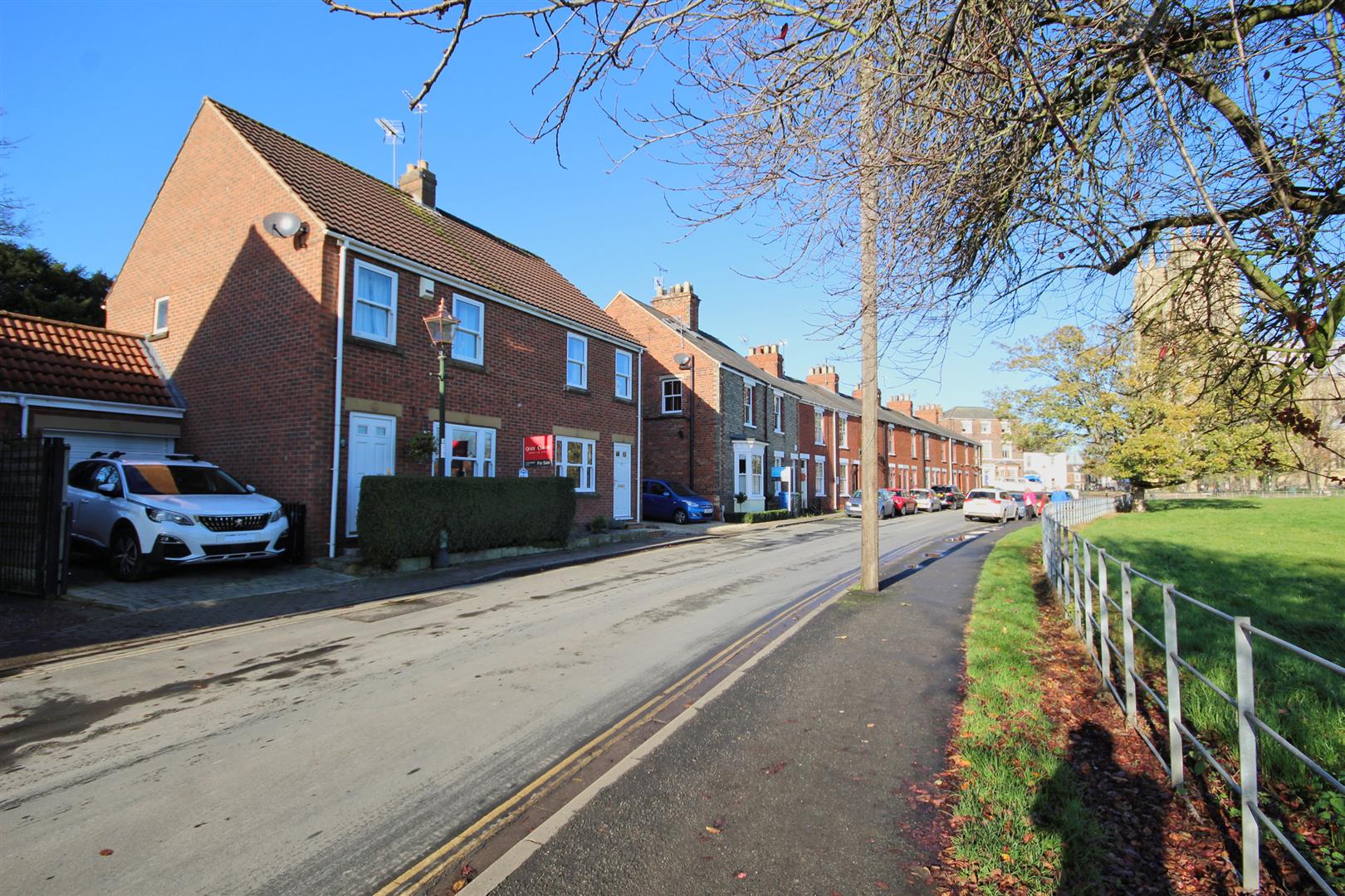 Property in Long Lane, Beverley, HU17