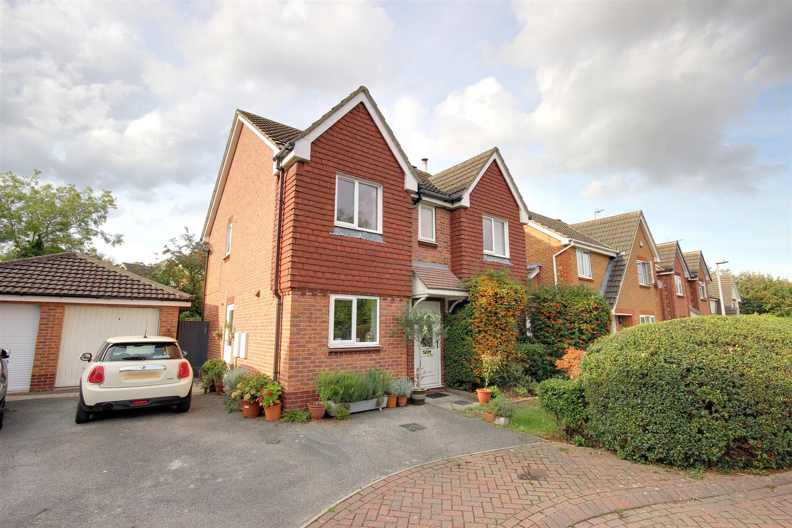 Property in Ascott Close, Beverley, HU17