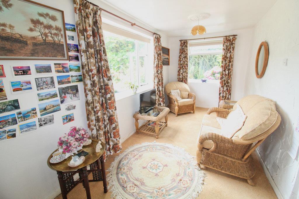 Property in Back Street, Skipsea, YO25