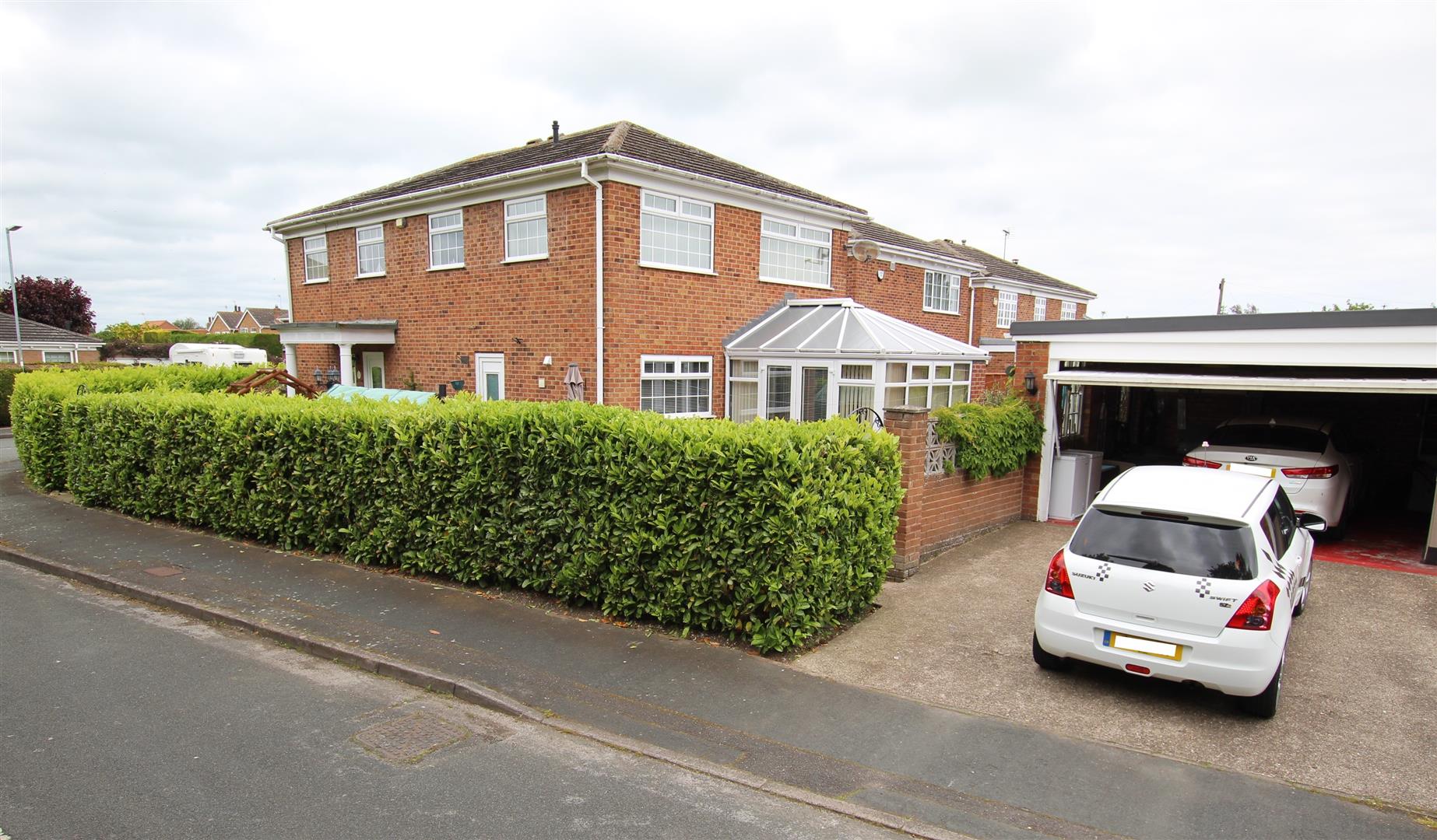 Property in Barley Garth, Burton Pidsea, HU12