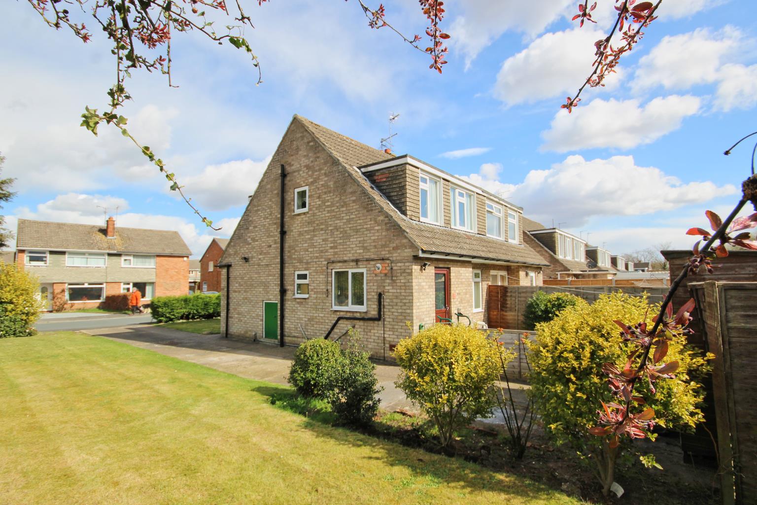 Property in West Hall Garth, South Cave, HU15