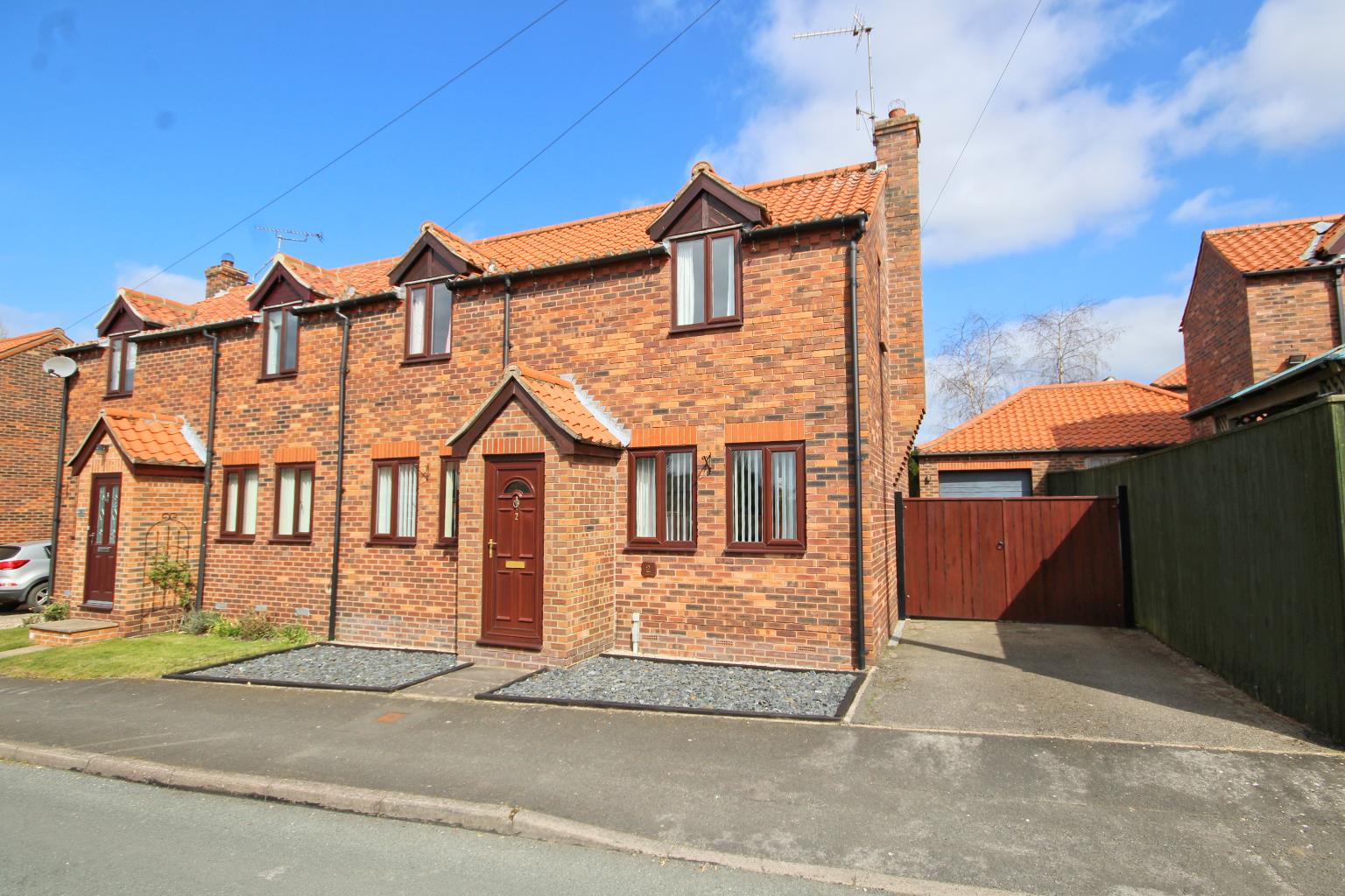 Property in Ings Drive, North Newbald, YO43