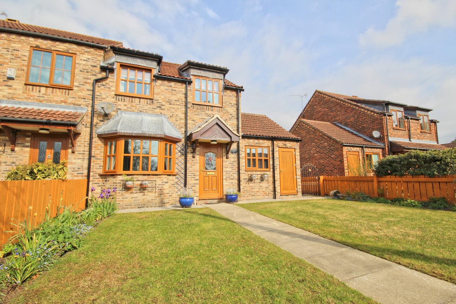 Property in West End Farm Close, South Cave, HU15