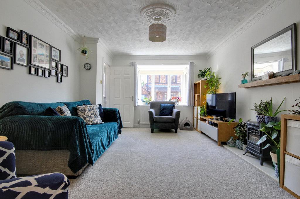 Property in Ashdene Close, Willerby, HU10