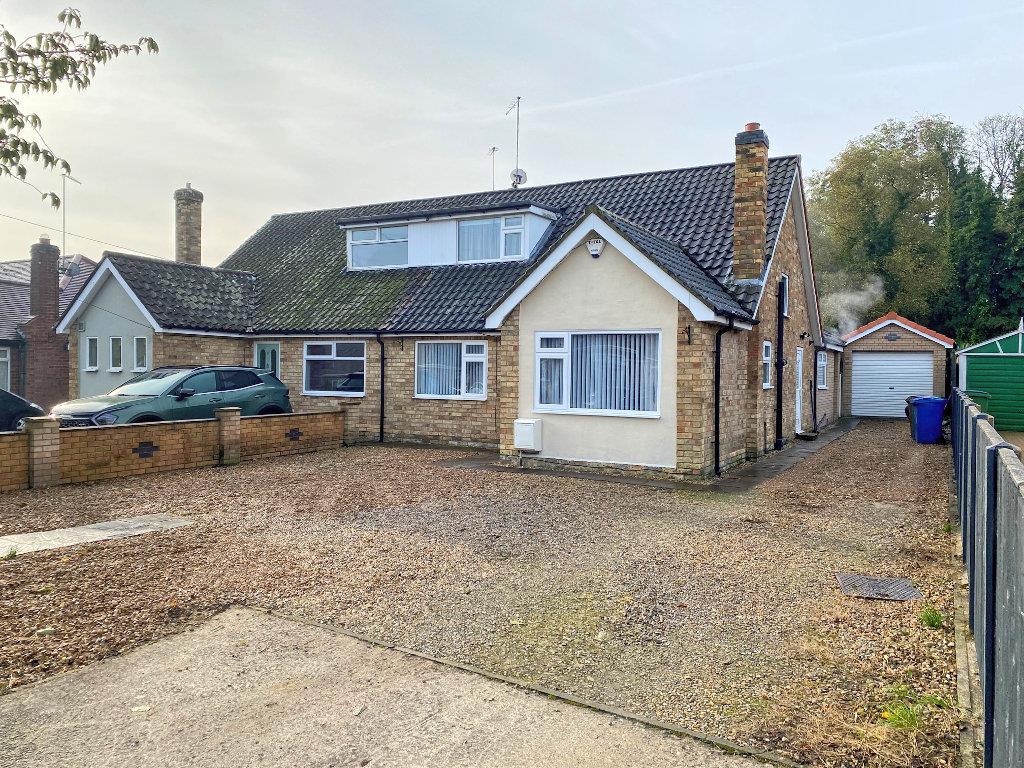 Property in Haydon Close, Willerby, HU10