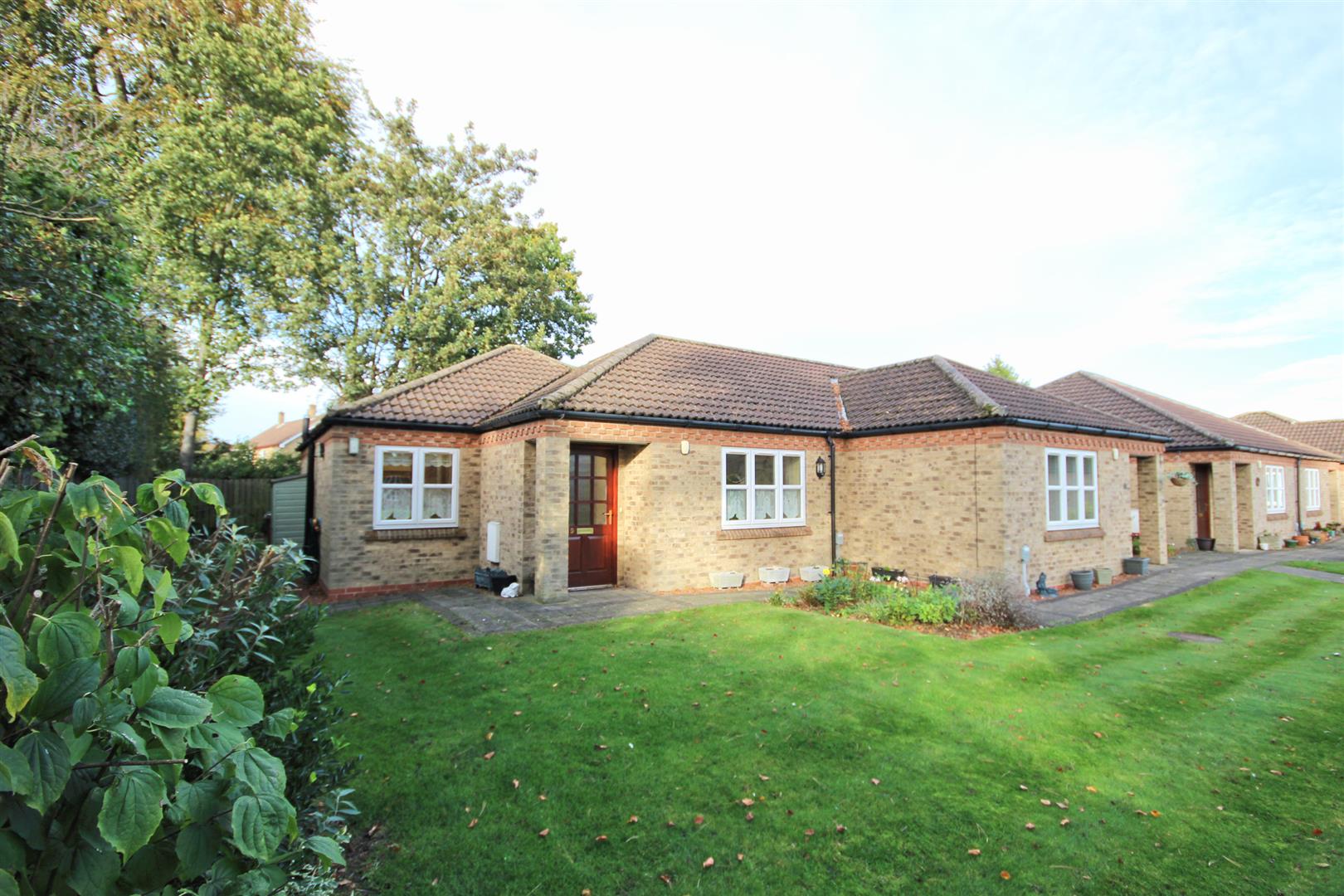 Property in Cottage Green, Cottingham, HU16