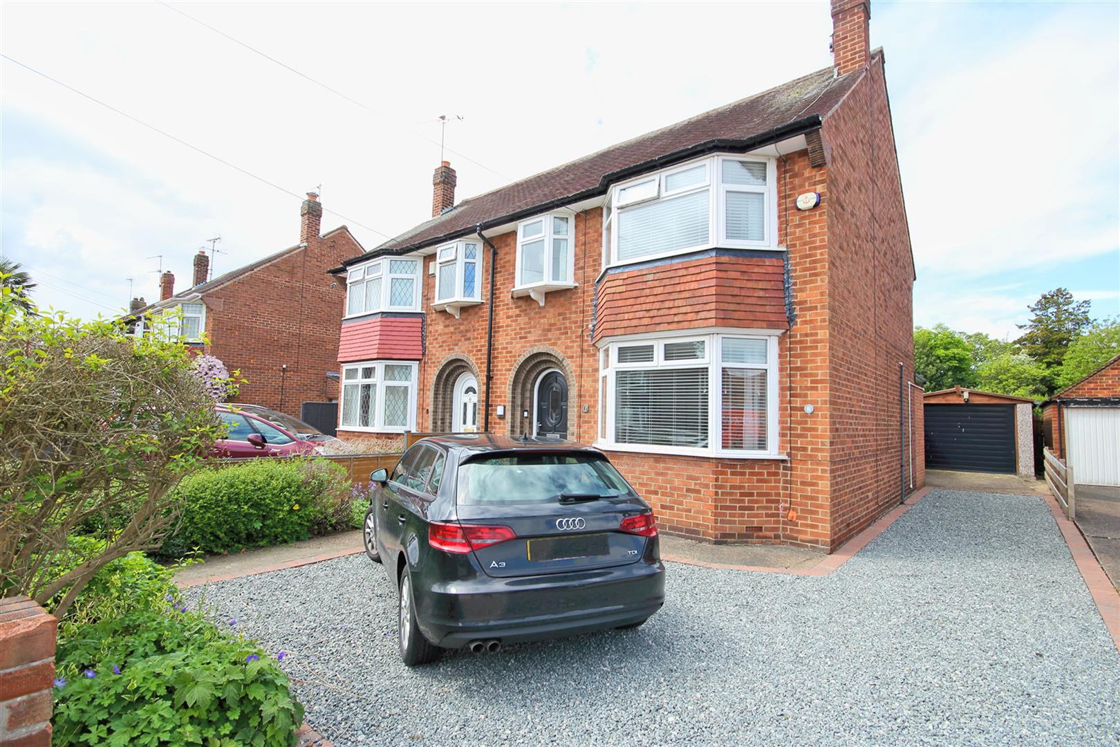 Property in Oakdene, Cottingham, HU16