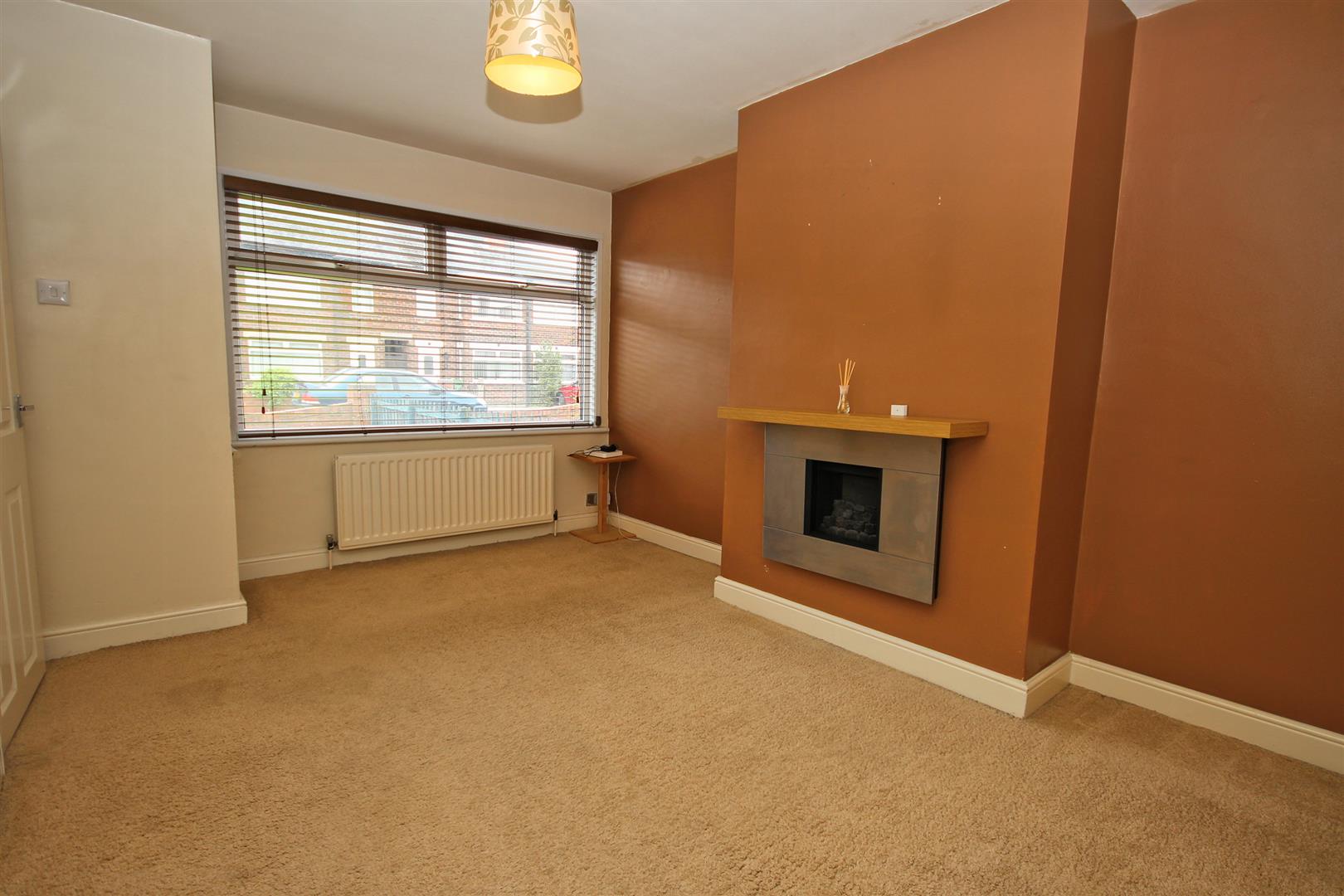 Property in Brockenhurst Avenue, Cottingham, HU16