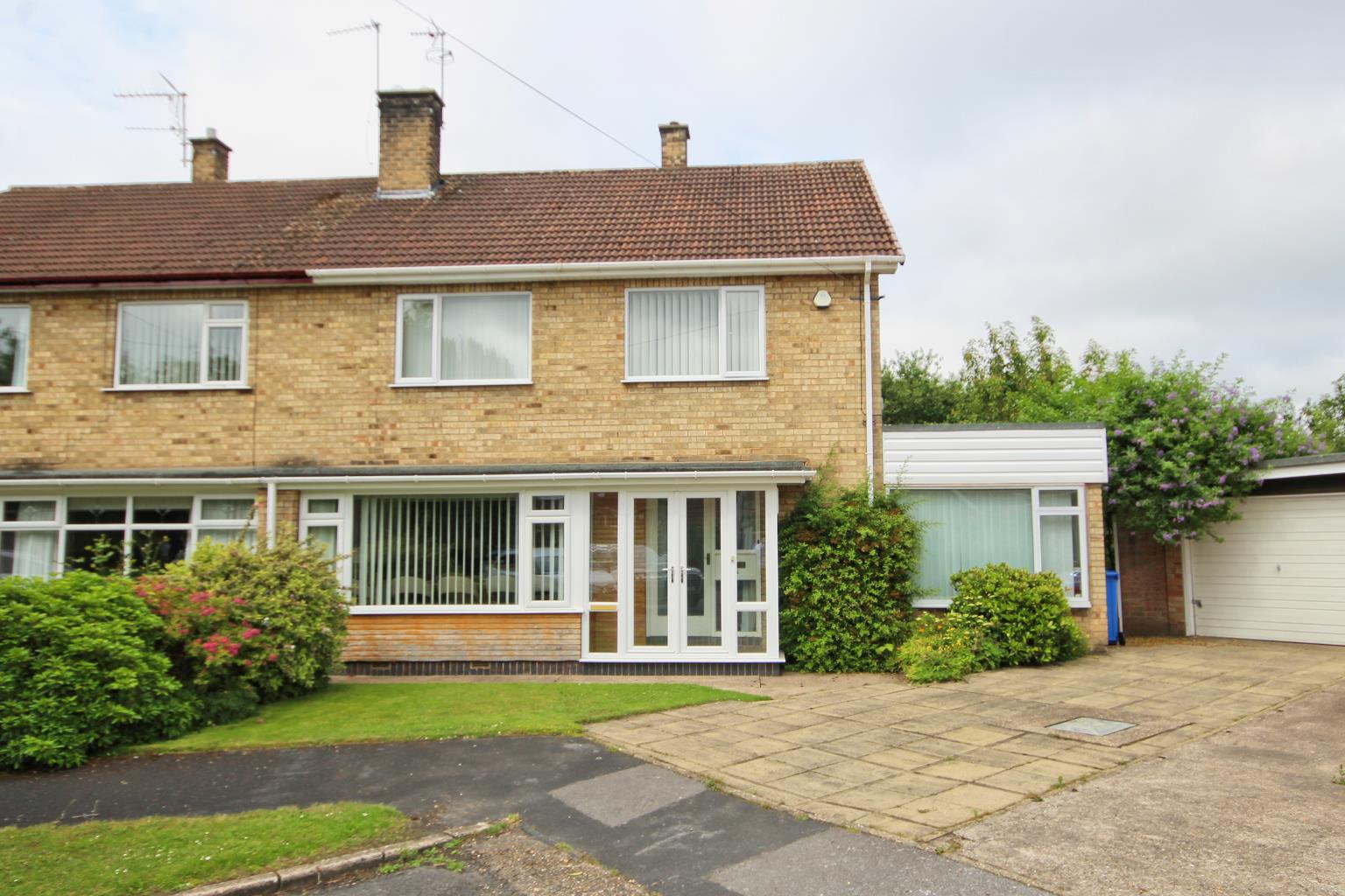 Property in Elmfield Drive, Cottingham, HU16