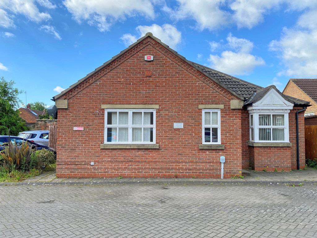 Property in Baynard Avenue, Cottingham, HU16