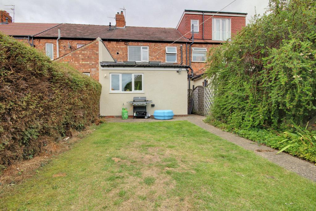 Property in Park Lane, Cottingham, HU16