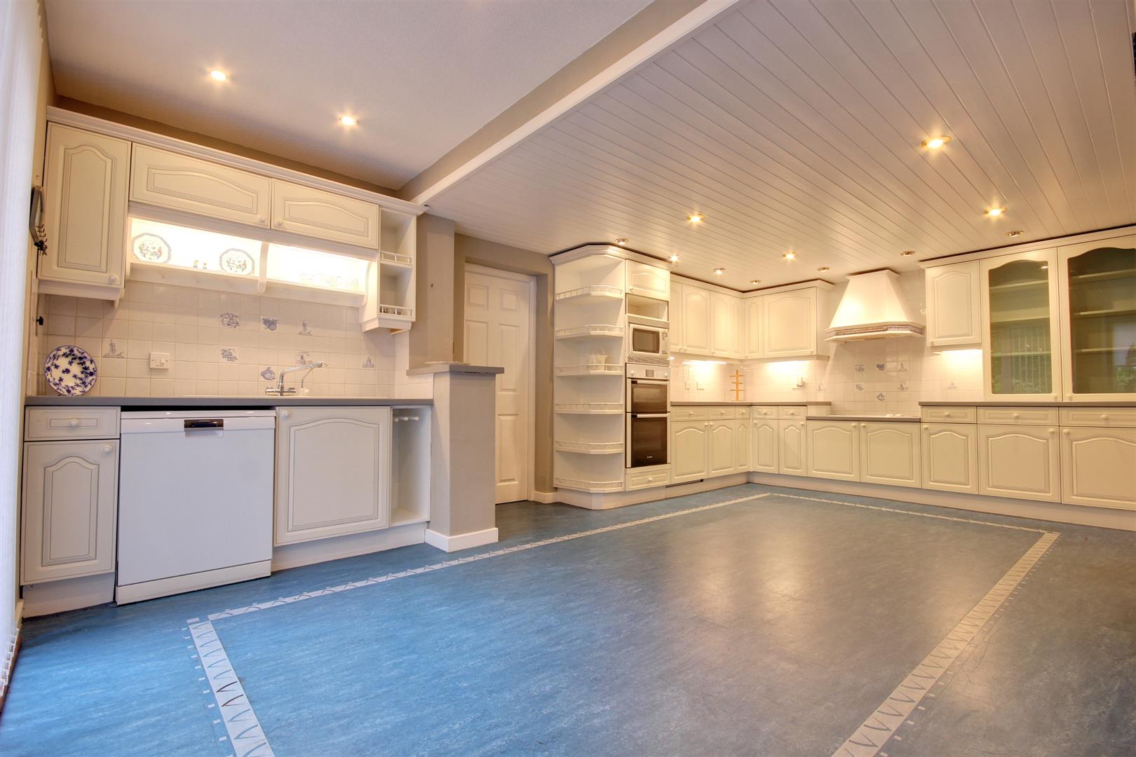 Property in The Dales, Cottingham, HU16