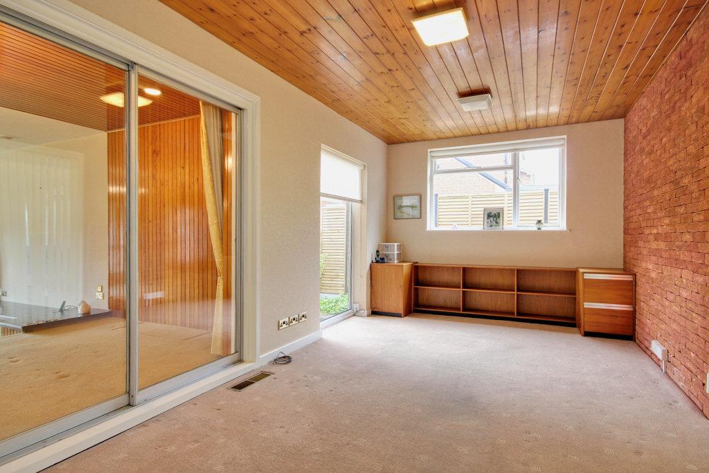 Property in The Dales, Cottingham, HU16