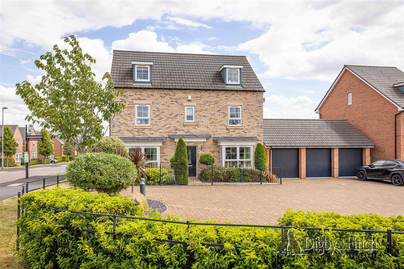 Dunsmore Avenue, Nottingham, NG13