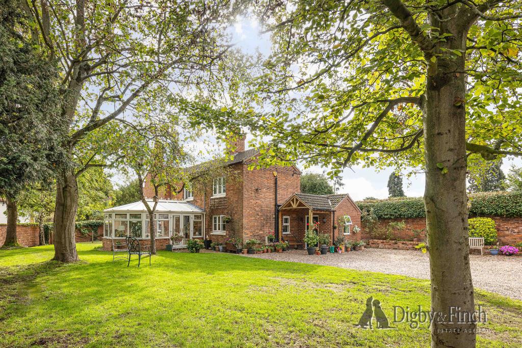 Nottingham Road, Nottingham, NG12