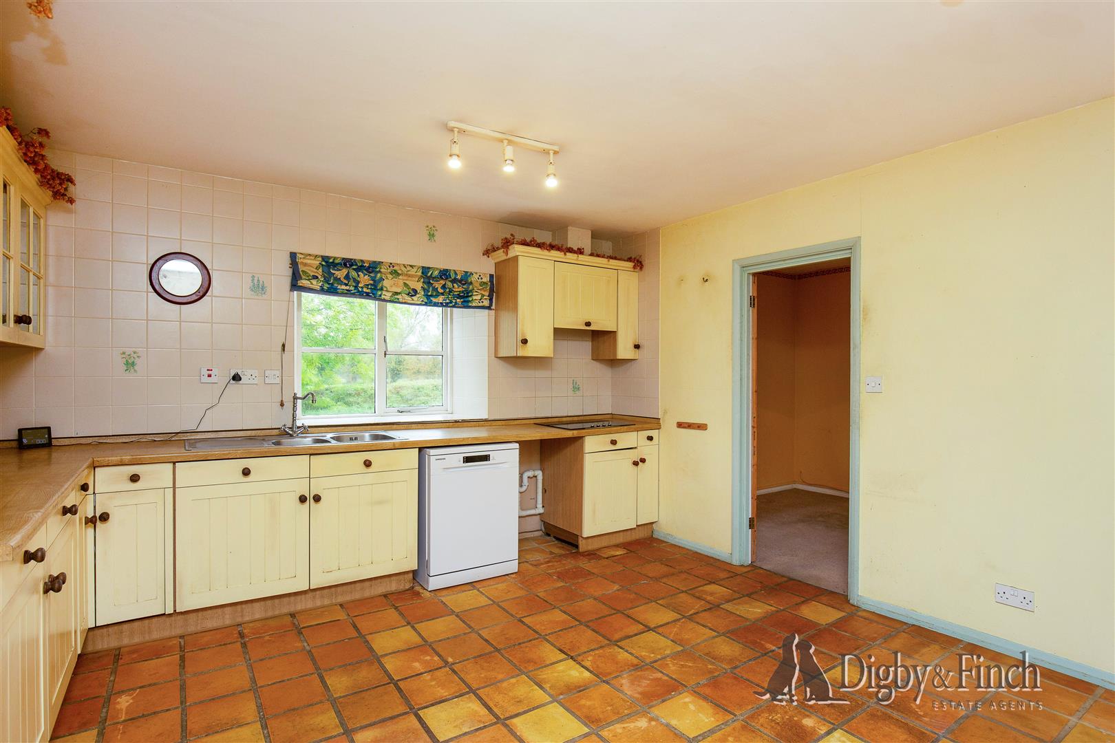 Property in Bainton Green Road, Stamford, PE9