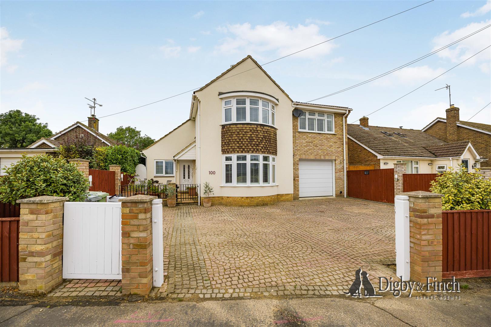 Queens Walk, Stamford, PE9