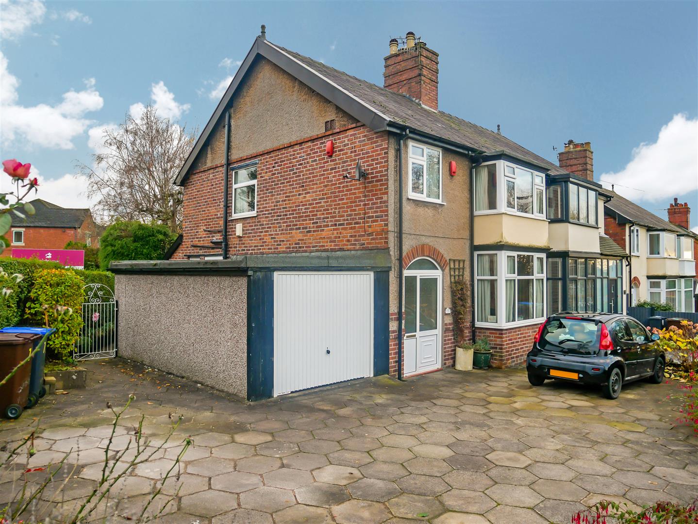 Property in Novi Lane, Leek, Staffordshire, ST13 6NS