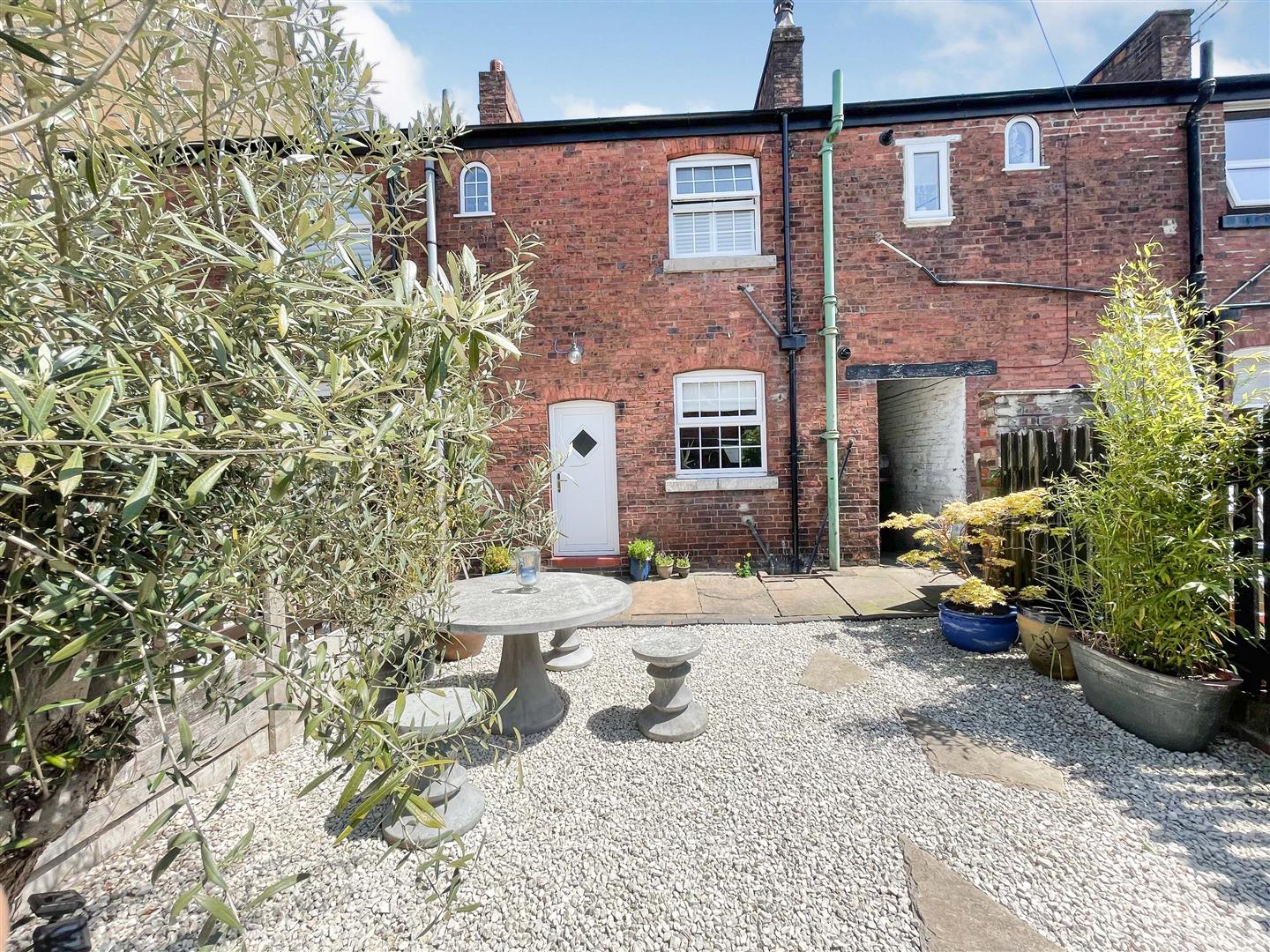 Property in Ball Haye Street, Leek, Staffordshire, ST13 6JN