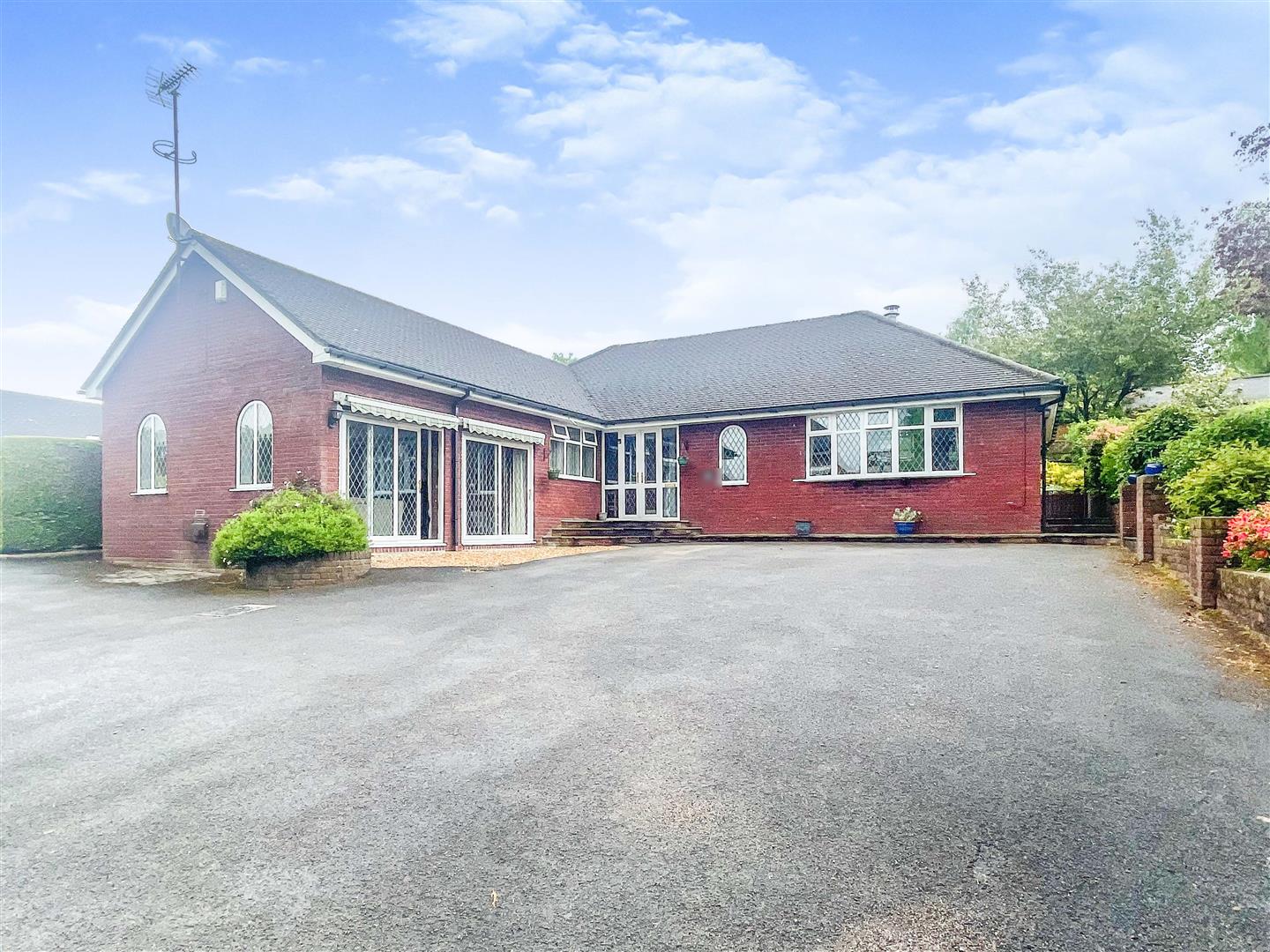 Property in Cheddleton Road, Birchall, Leek, Staffordshire, ST13 5QZ