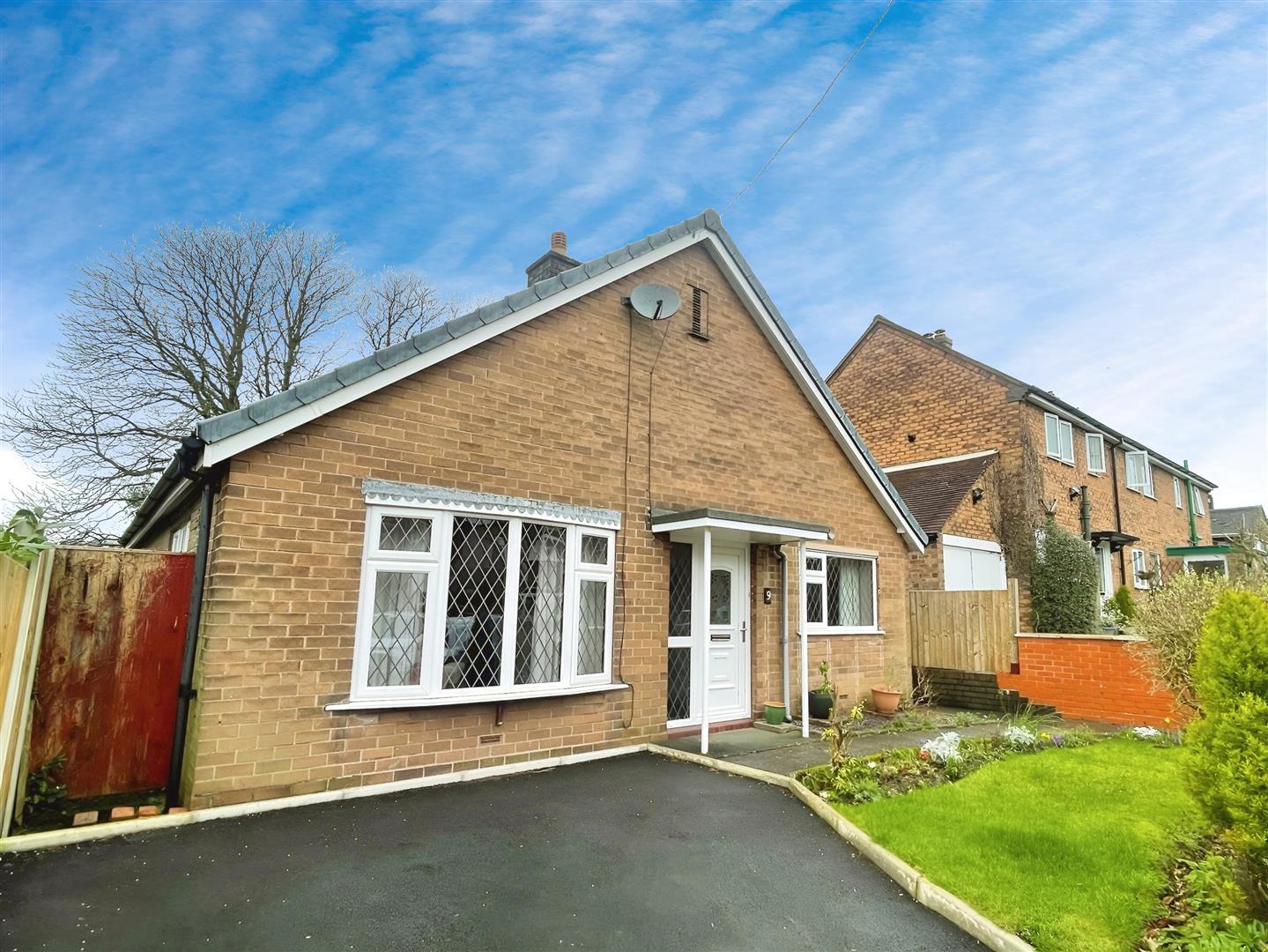 Property in Hawksworth Avenue, Leek, Leek, Staffordshire, ST13 5RS