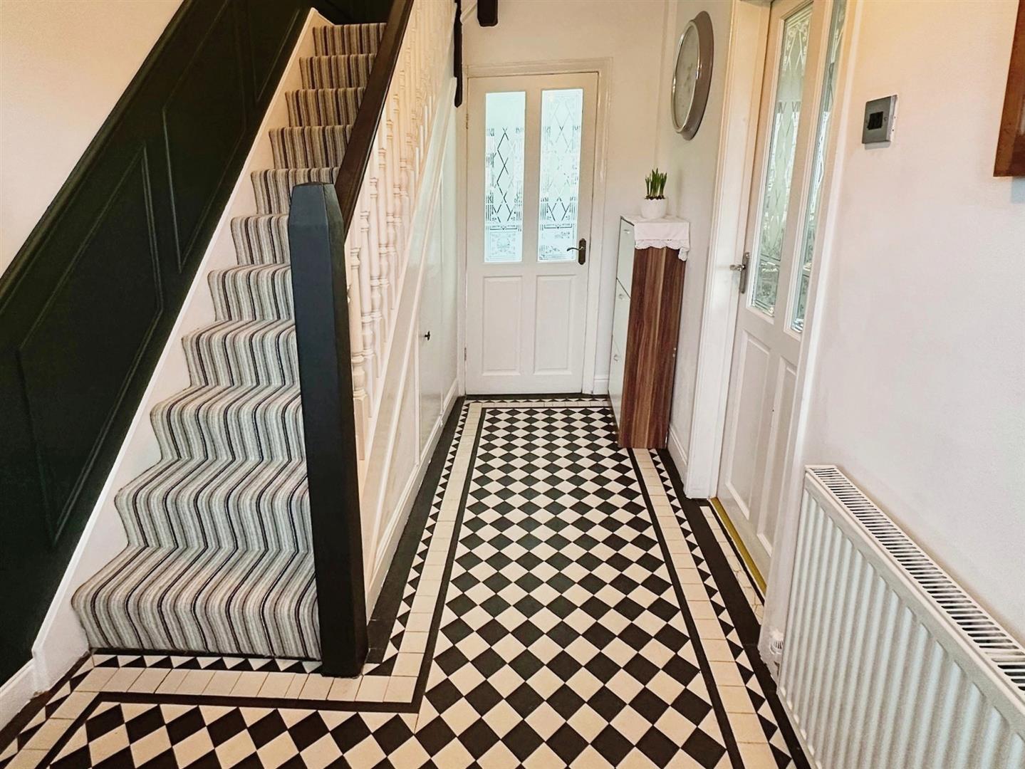 Property in Newcastle Road, Leek, Staffordshire, ST13 5RU