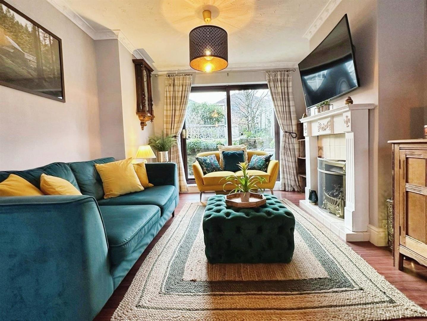 Property in Newcastle Road, Leek, Staffordshire, ST13 5RU