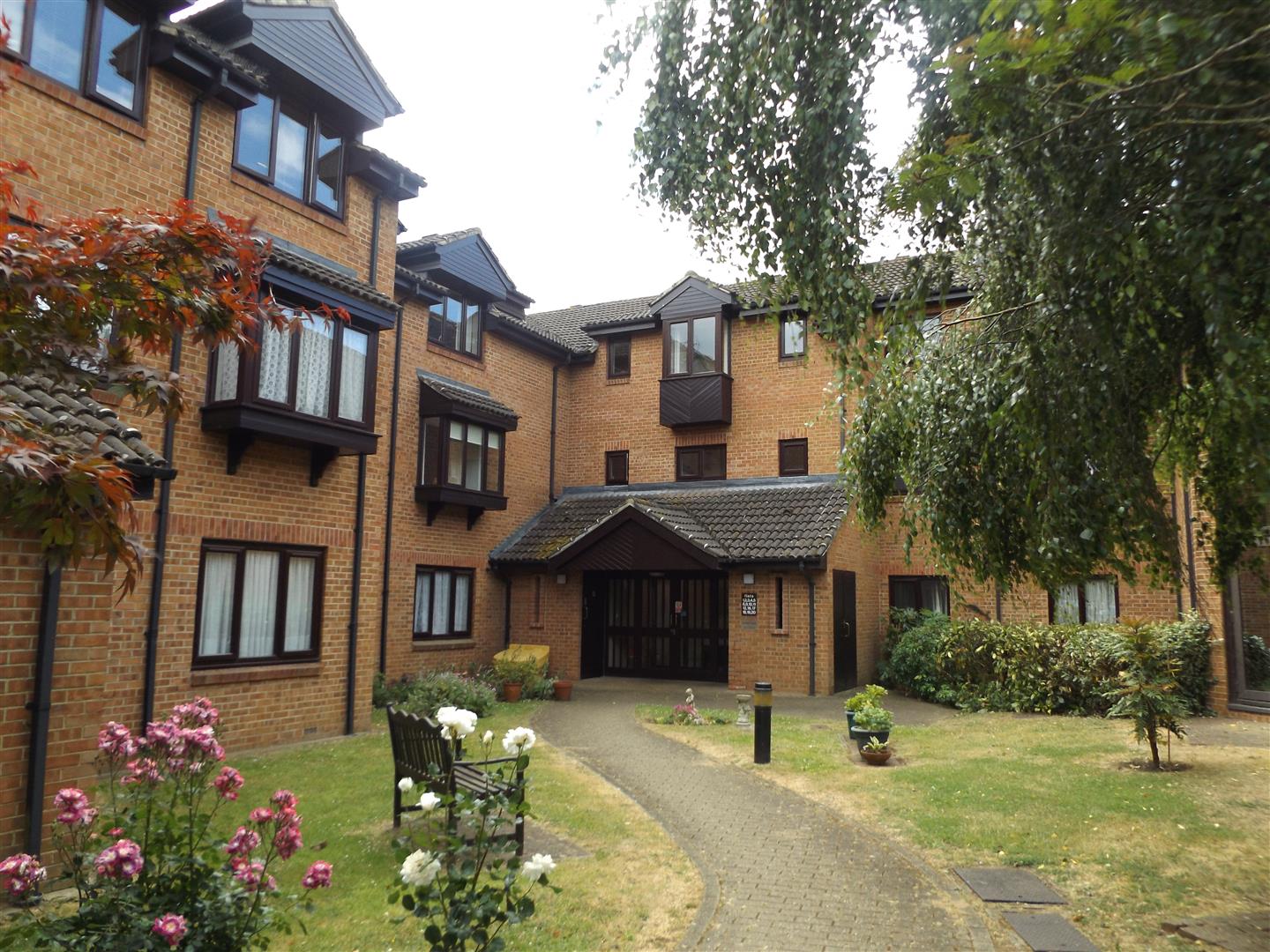 Property in Windsor Close, Northwood Hills, Hertfordshire, HA6 1PB