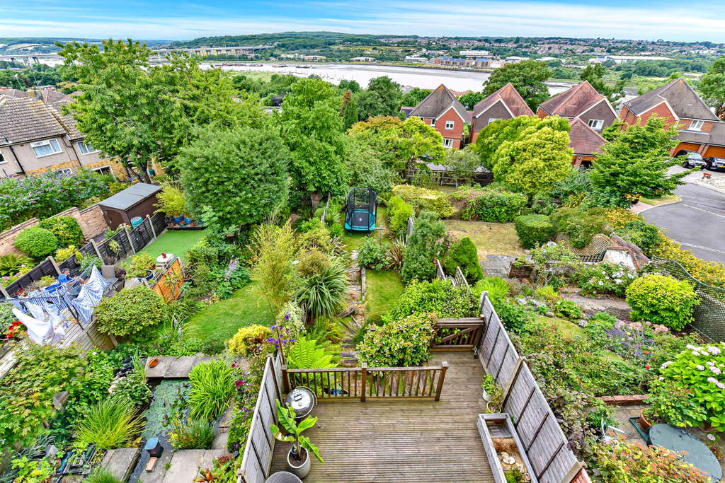 Property in Borstal Road, Rochester, Kent, ME1 3BD